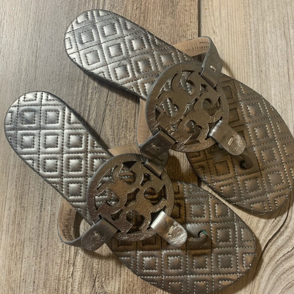 Meet your Posher, Joslyn - Picture 3 of 3